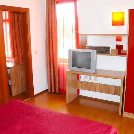 Hotel Apolis 3*