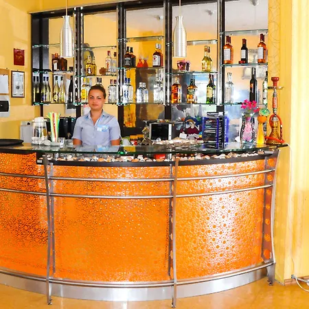 Apolis Otel Süzebolu